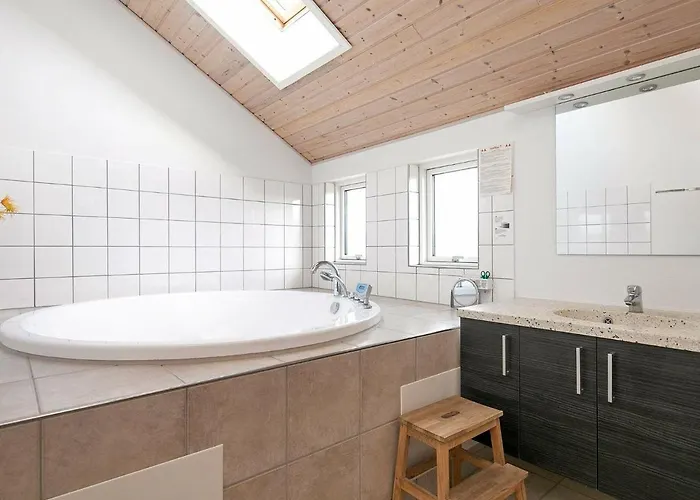 Luxury Retreat With - By Traum