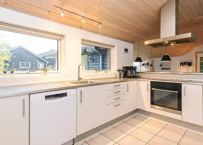 Luxury Retreat With - By Traum *