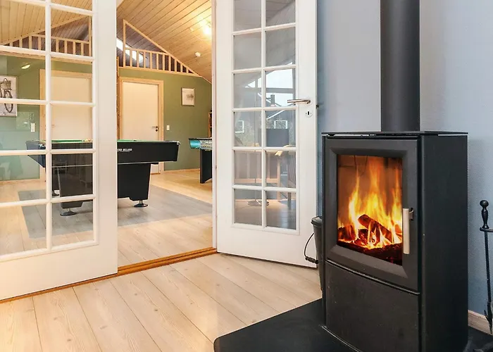 Luxury Retreat With - By Traum *