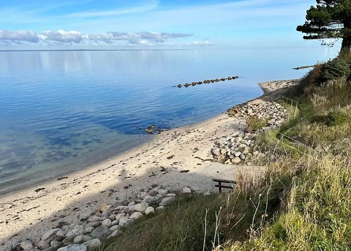 Luxury Retreat With - By Traum Millinge